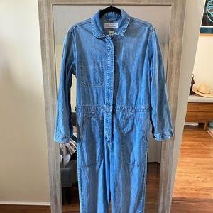 ✨GAP Denim Jumpsuit✨